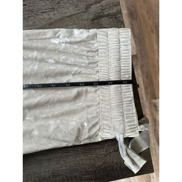 VICTORIAS SECRET women’s silver/pearlescent crushed velvet velour lounge jogger - Picture 9 of 10